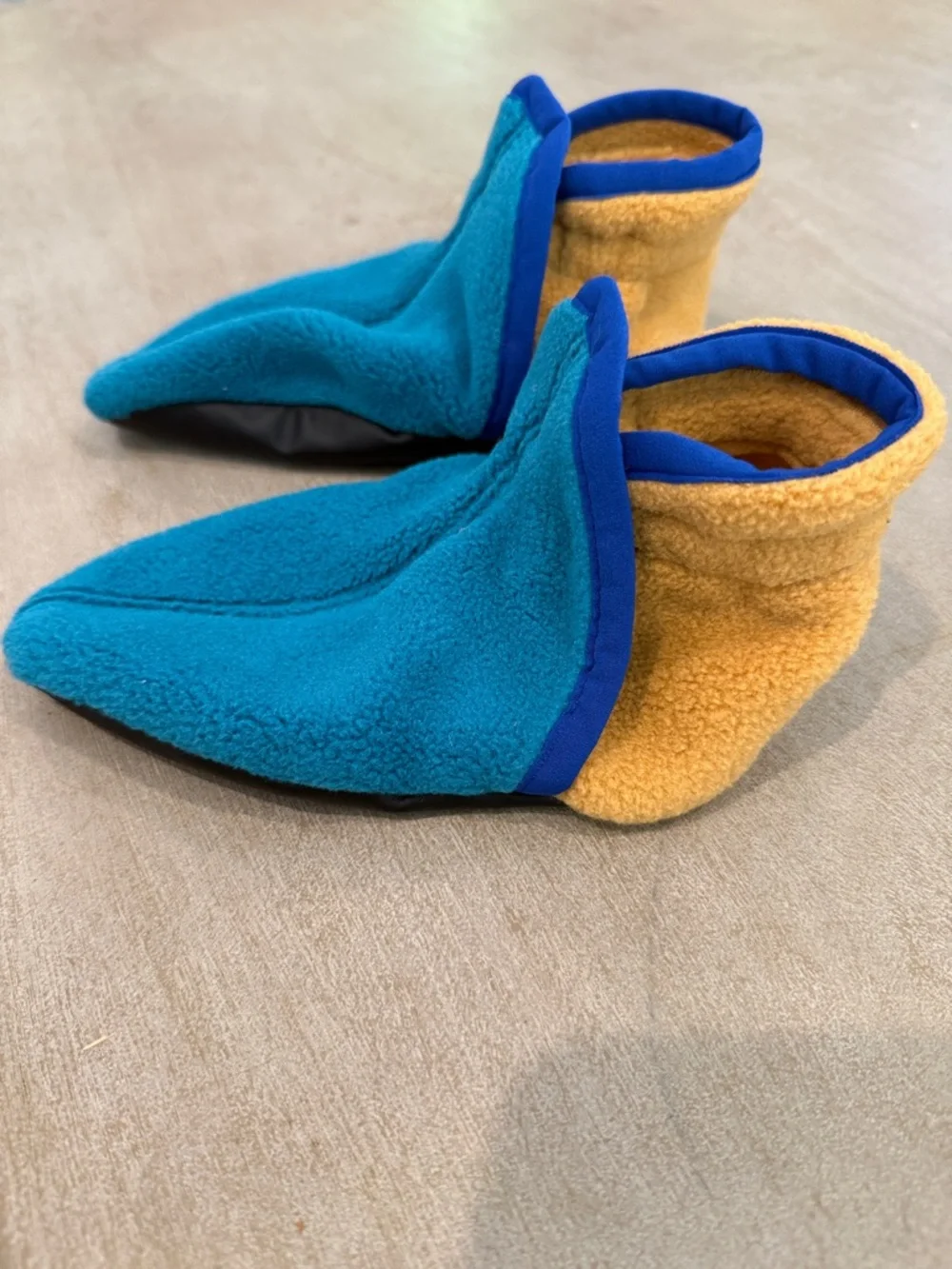 Patagonia Teal Kids Fleece Slippers with Blue and Yellow Accents